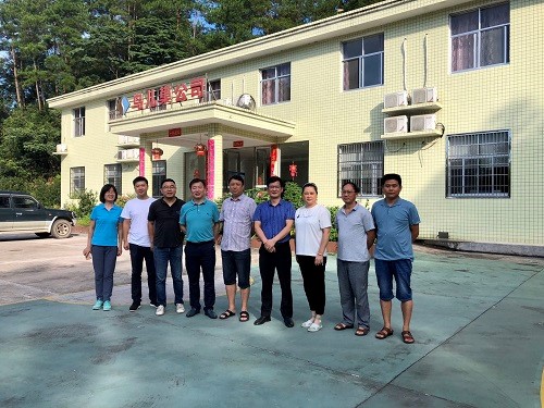 发展集团、MILAN米兰体育·（中国）官方网站工会赴一线送“送清凉”