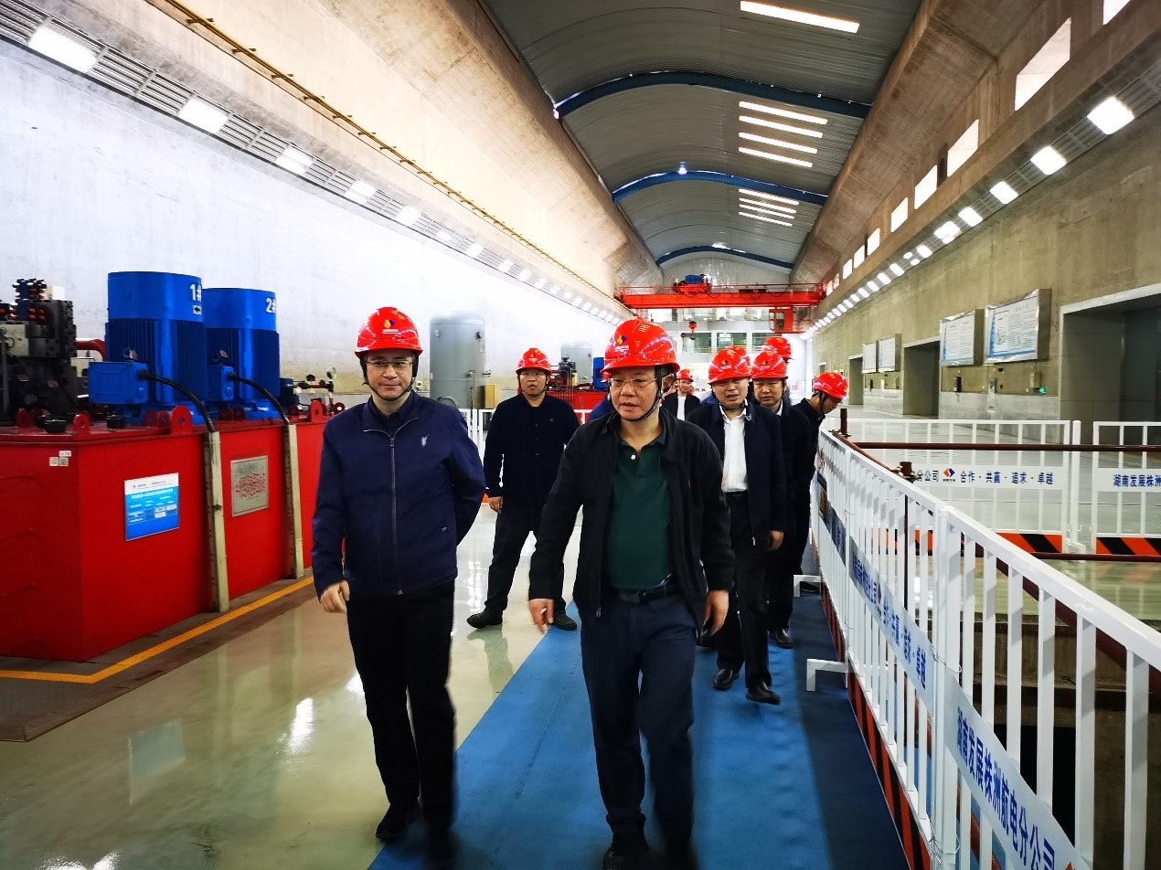 彭亚文带队调研MILAN米兰体育·（中国）官方网站各产业项目