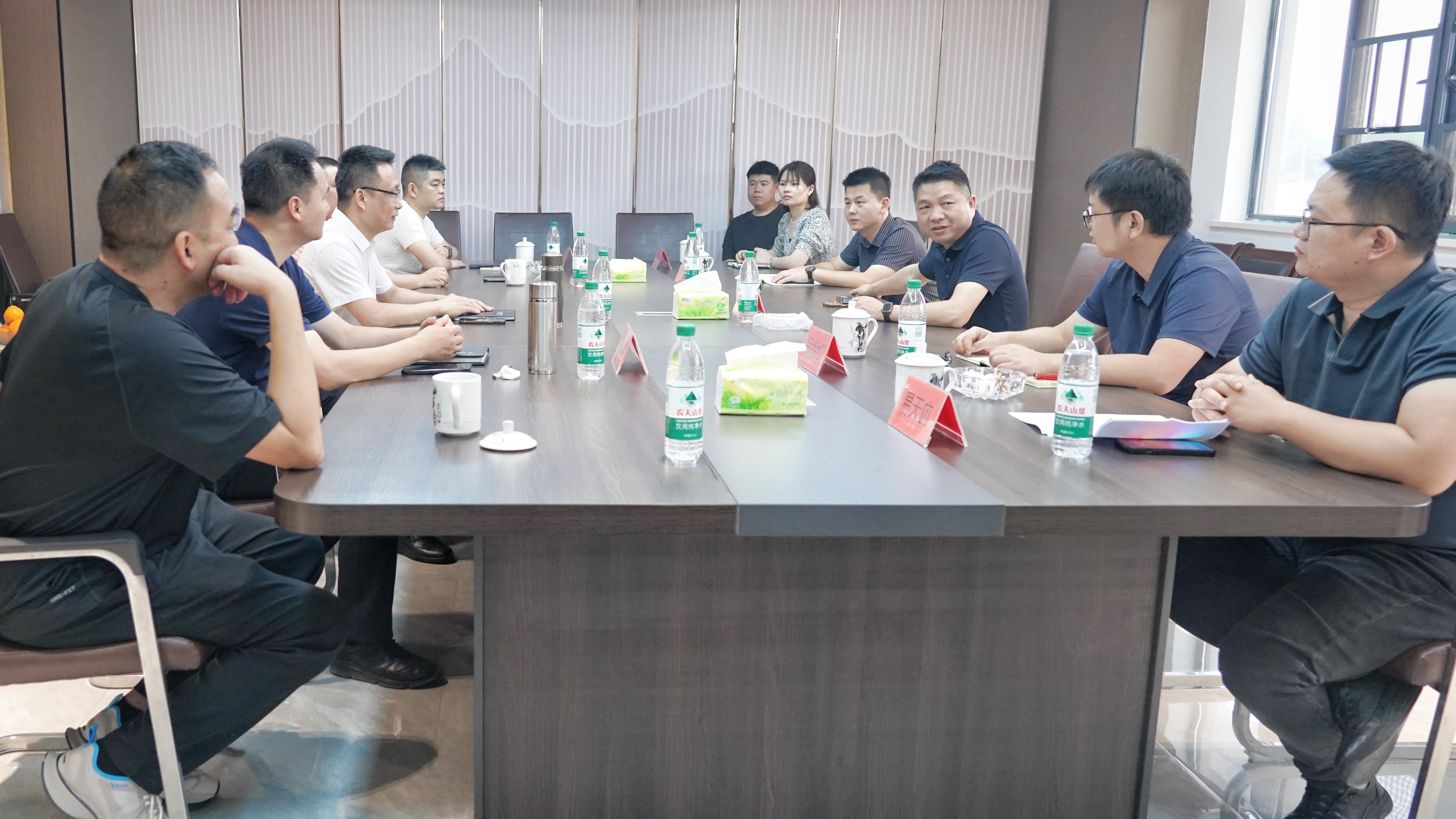 湖南港发集团赴MILAN米兰体育·（中国）官方网站益沅MILAN米兰体育·（中国）官方网站开展合作交流